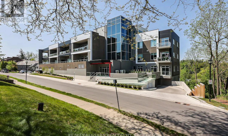 505-77 Yates Street