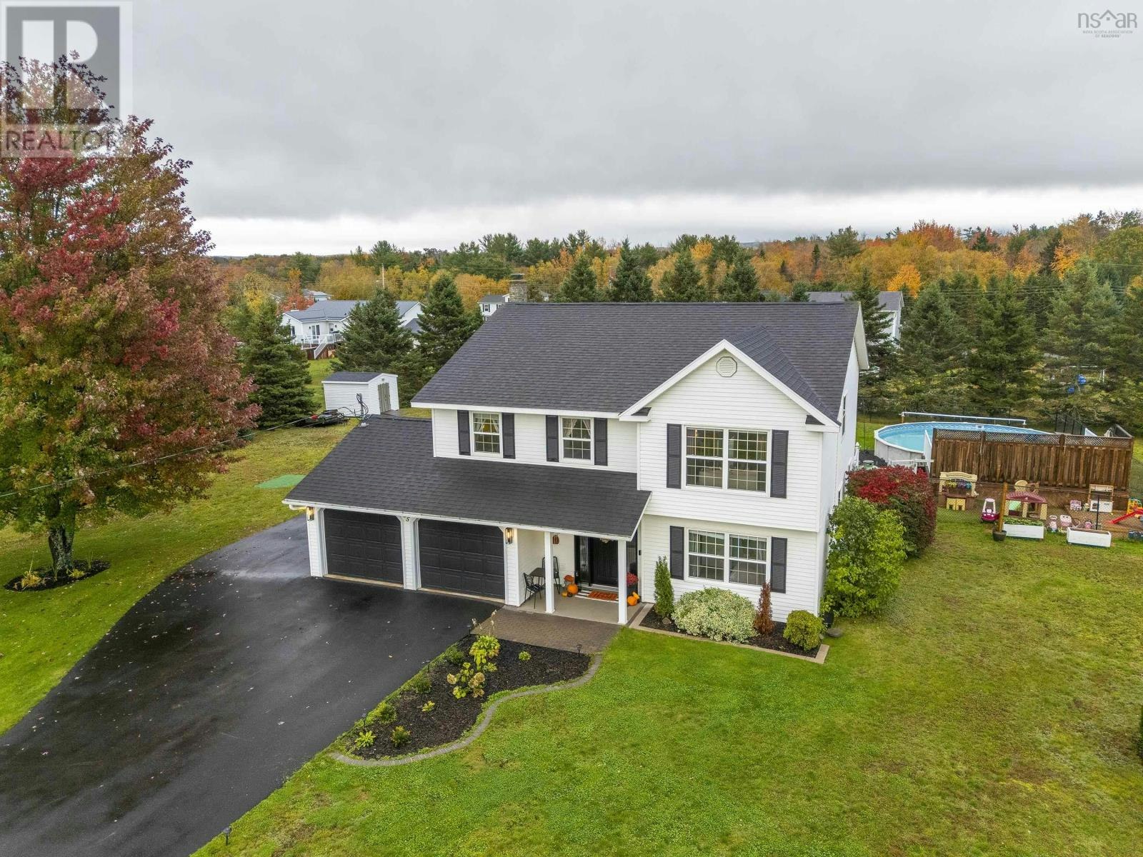 55 Dahlgren Crescent, North Kingston, NS, B0P 1R0