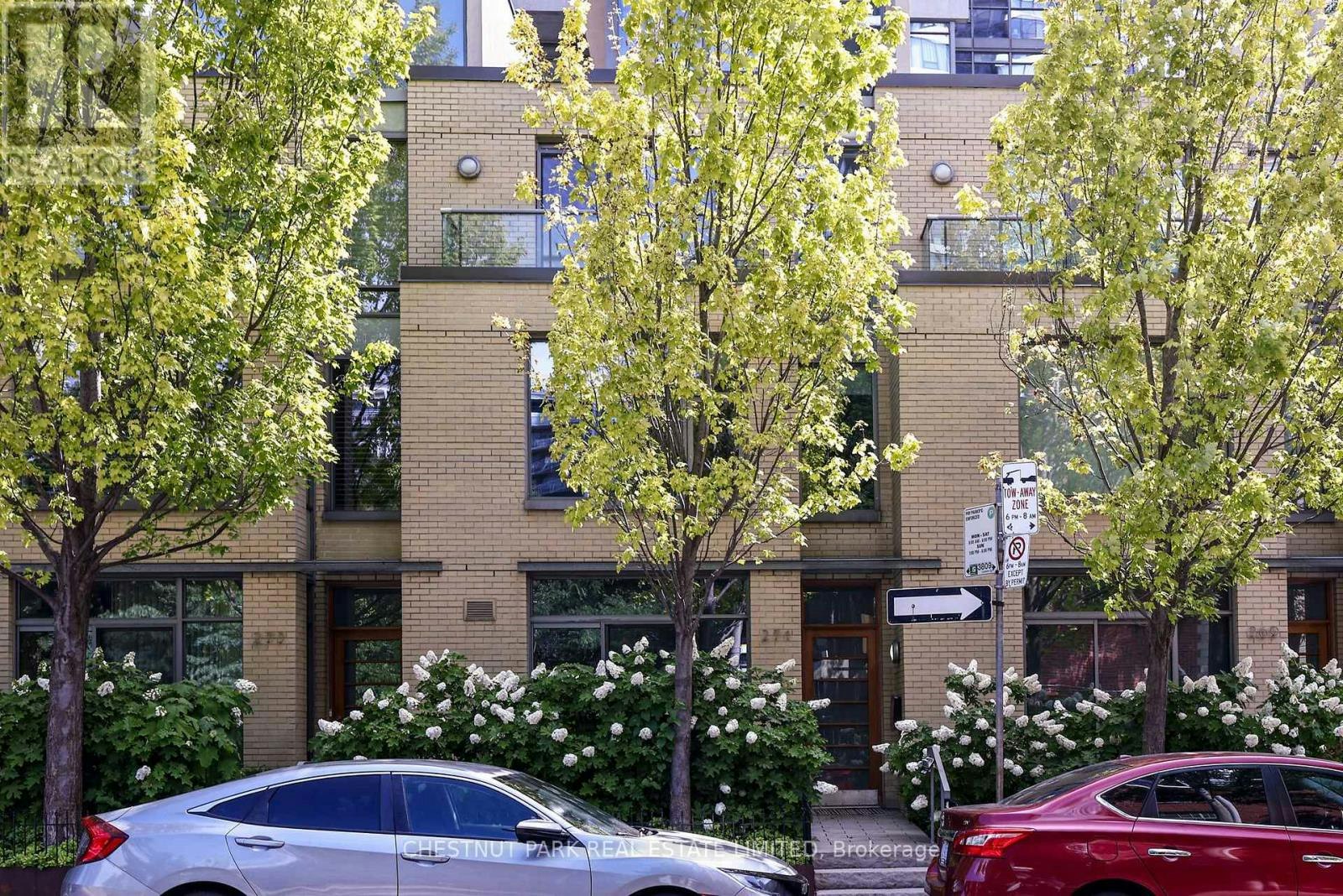 271 Mutual Street, Toronto, ON, M4Y 1X6