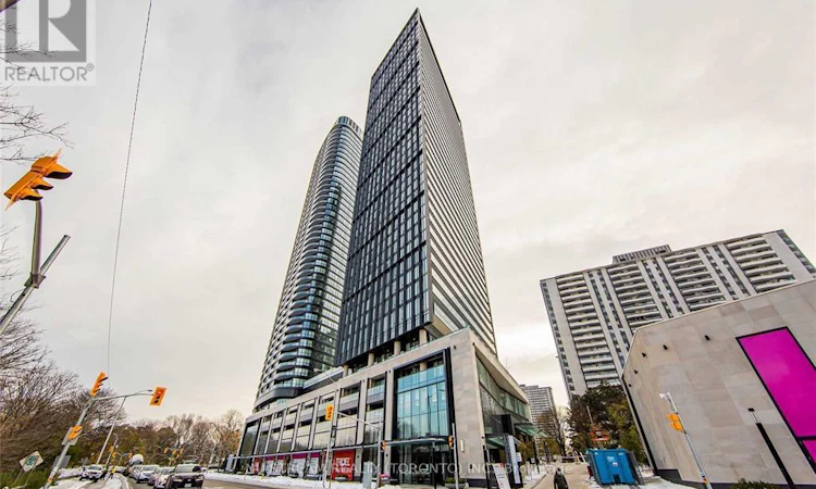 3203-575 Bloor Street E