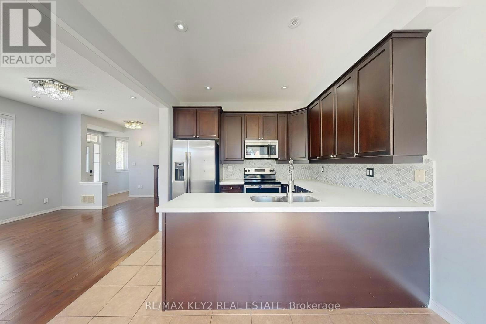 MAIN-1751 Hayden Lane, Pickering, ON, L1X 0A9 - 9