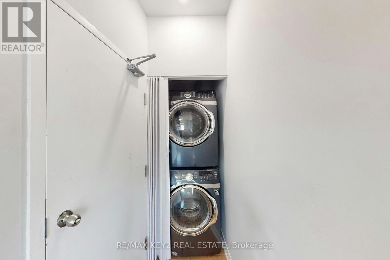 MAIN-1751 Hayden Lane, Pickering, ON, L1X 0A9 - 16