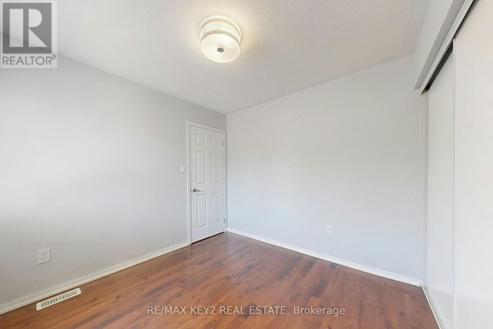 MAIN-1751 Hayden Lane, Pickering, ON, L1X 0A9 - 35