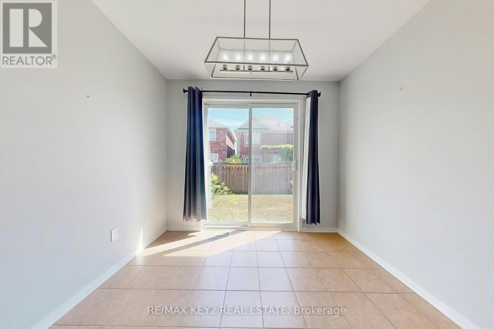 MAIN-1751 Hayden Lane, Pickering, ON, L1X 0A9 - 13