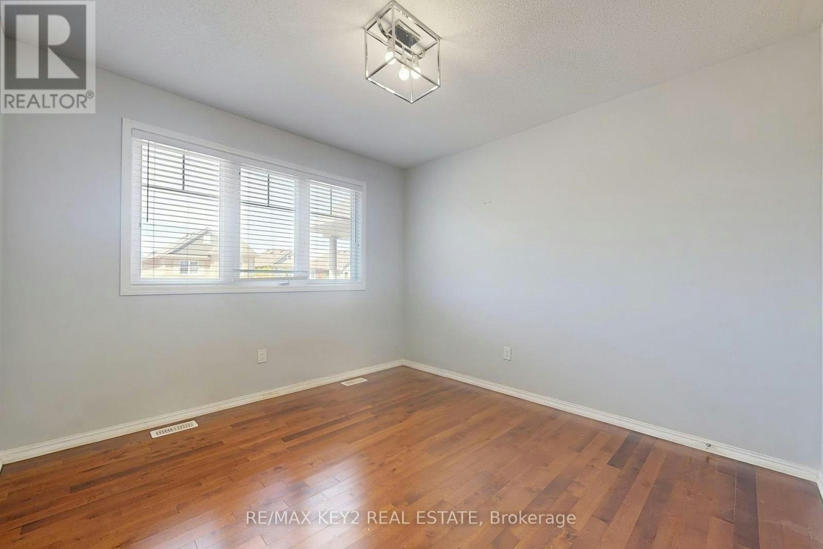 MAIN-1751 Hayden Lane, Pickering, ON, L1X 0A9 - 27