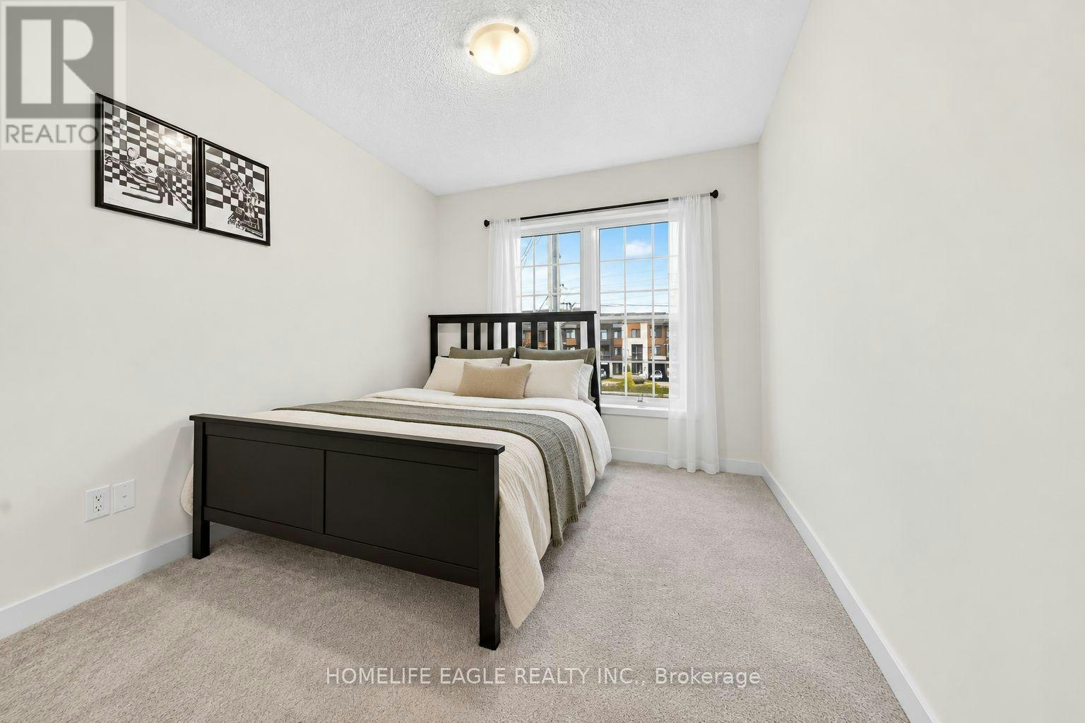 215 Harding Park Street, Newmarket, ON, L3Y 0E3 - 10