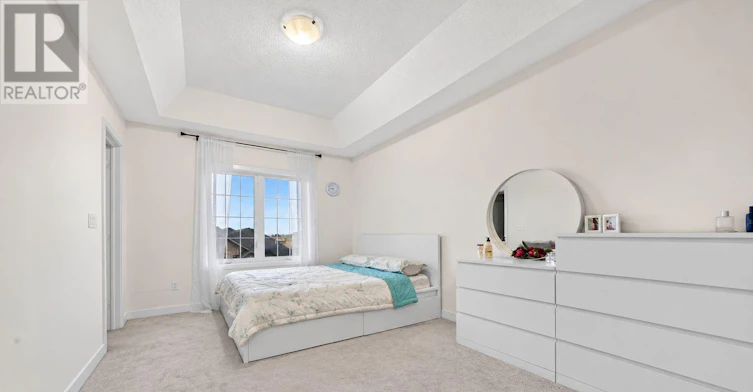215 Harding Park Street, Newmarket, ON, L3Y 0E3 - 8