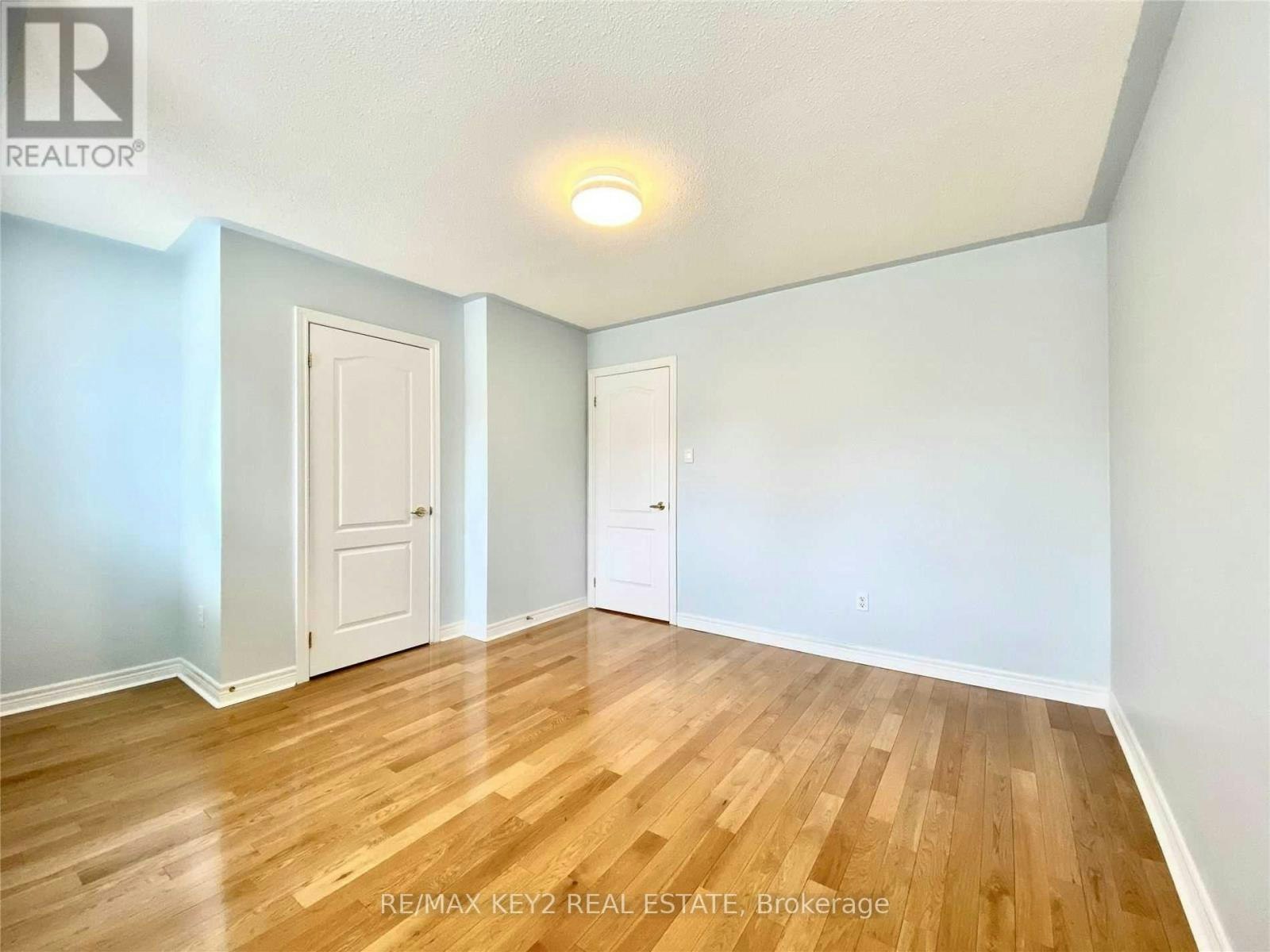 5 Navarre Street, Richmond Hill, ON, L4B 4H3 - 7