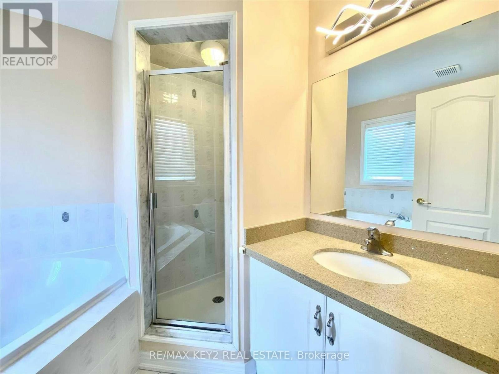 5 Navarre Street, Richmond Hill, ON, L4B 4H3 - 10