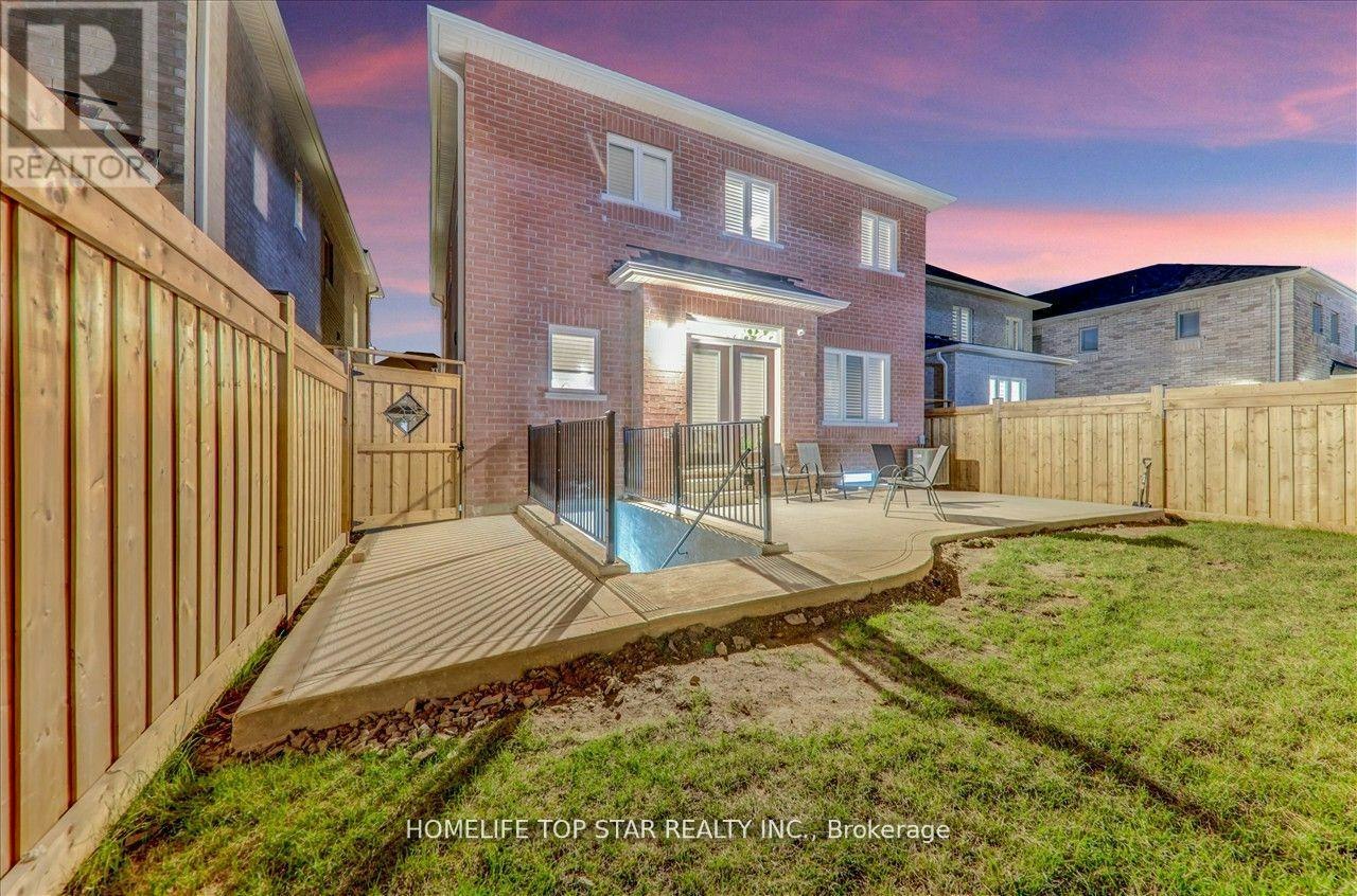 207 Wesmina Avenue, Whitchurch-Stouffville, ON, L4A 5A2 - 7