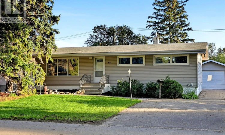 69 Darke Crescent