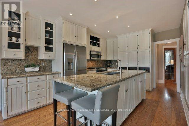 1343 Greeneagle Drive, Oakville, ON, L6M 2N1 - 6