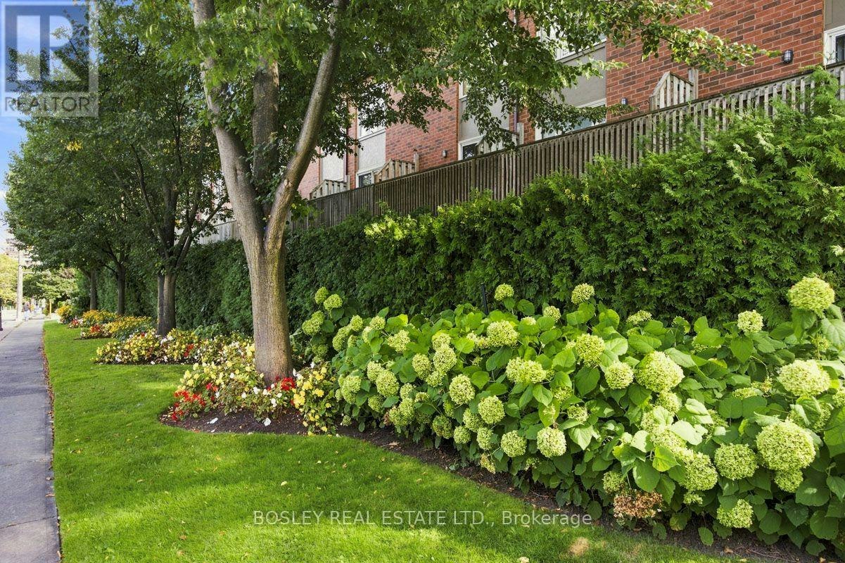 3-64 Old Mill Terrace, Toronto, ON, M8X 1A2