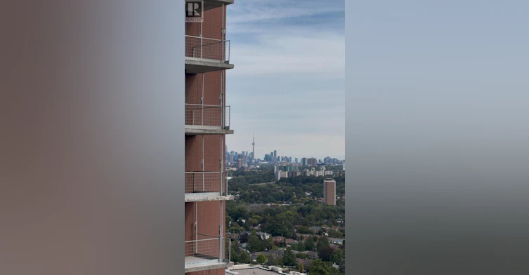 2122-4010 Eglinton Avenue W, Toronto, ON, M9A 0G5 - 6