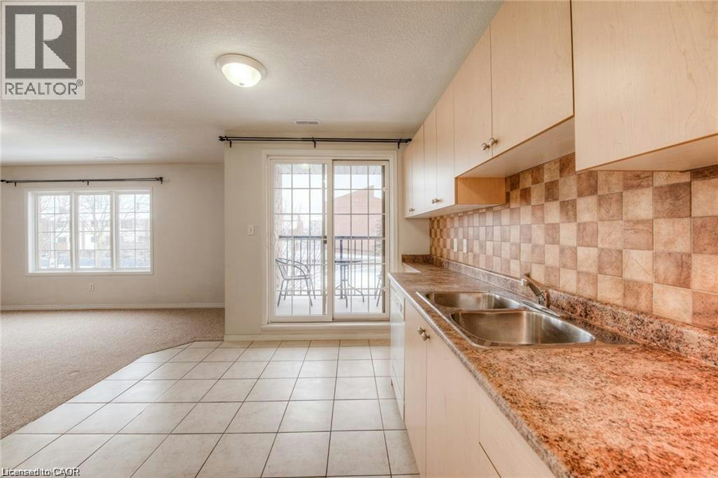 A7-12 Holborn Drive, Kitchener, ON, N2A 0A4 - 13