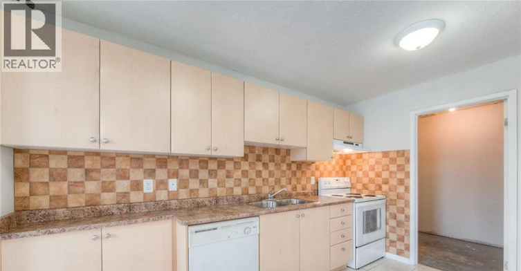 A7-12 Holborn Drive, Kitchener, ON, N2A 0A4 - 10