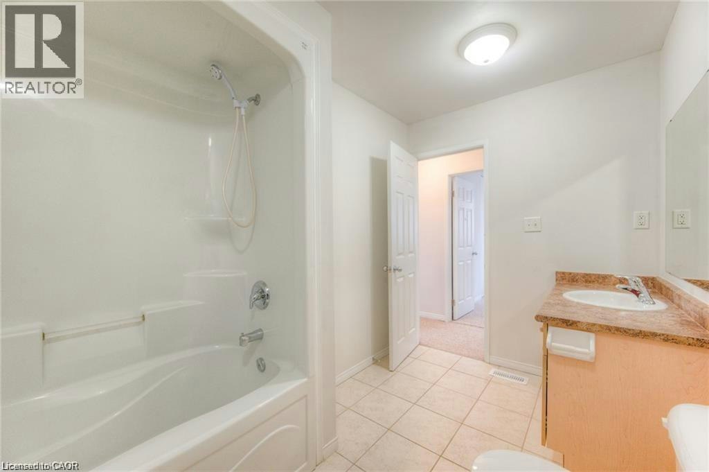 A7-12 Holborn Drive, Kitchener, ON, N2A 0A4 - 20