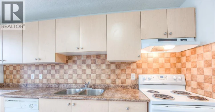 A7-12 Holborn Drive, Kitchener, ON, N2A 0A4 - 12