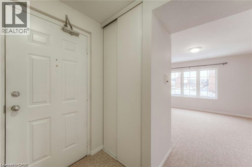 A7-12 Holborn Drive, Kitchener, ON, N2A 0A4 - 2