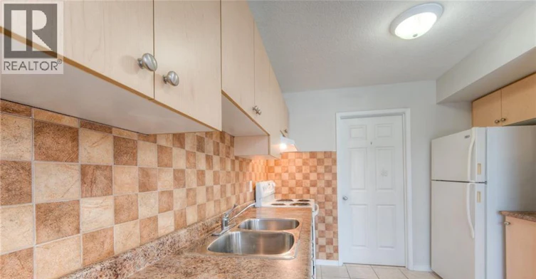A7-12 Holborn Drive, Kitchener, ON, N2A 0A4 - 11