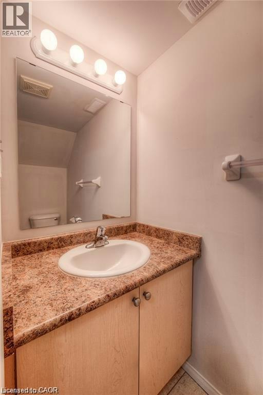 A7-12 Holborn Drive, Kitchener, ON, N2A 0A4 - 4