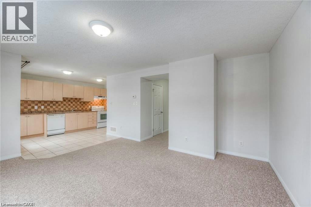 A7-12 Holborn Drive, Kitchener, ON, N2A 0A4 - 8