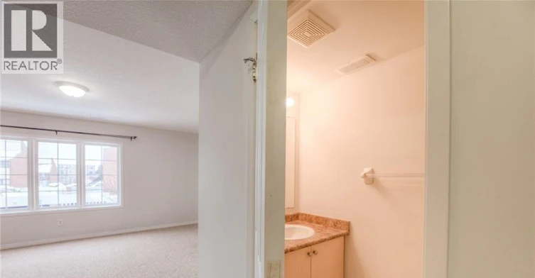 A7-12 Holborn Drive, Kitchener, ON, N2A 0A4 - 3