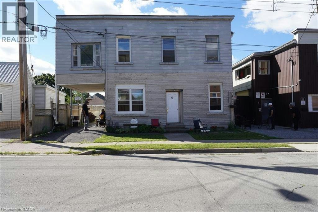 13 Albert Street, Welland, ON, L3B 4G1