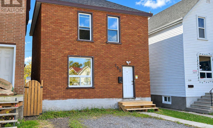 128 Bethune Street