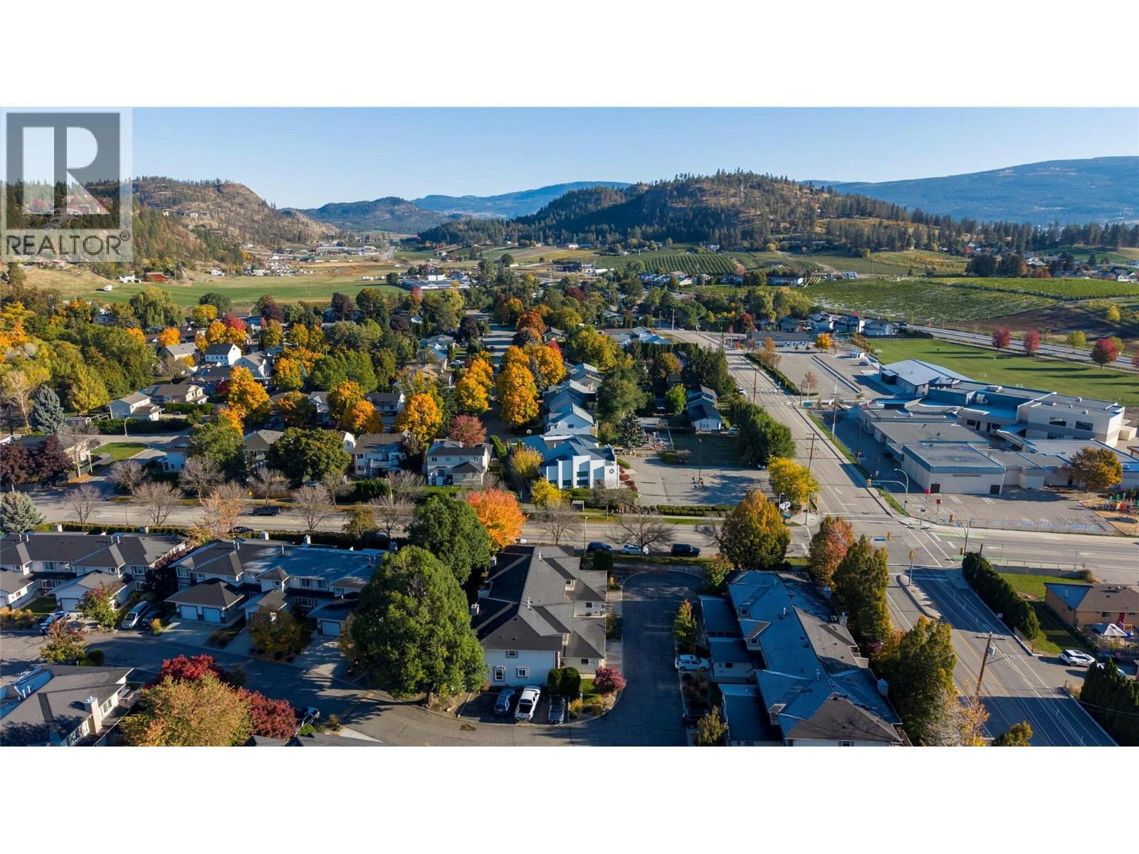 10-1853 Edgehill Avenue, Kelowna, BC, V1V 1X8 - 34