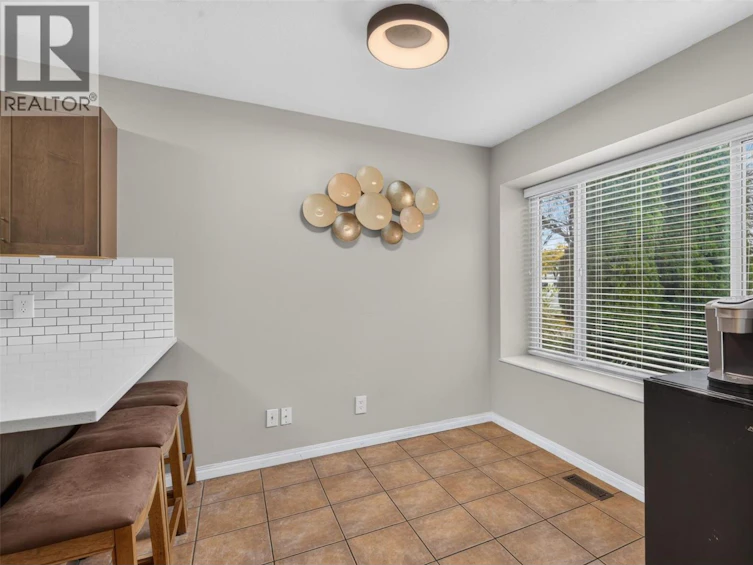 10-1853 Edgehill Avenue, Kelowna, BC, V1V 1X8 - 9
