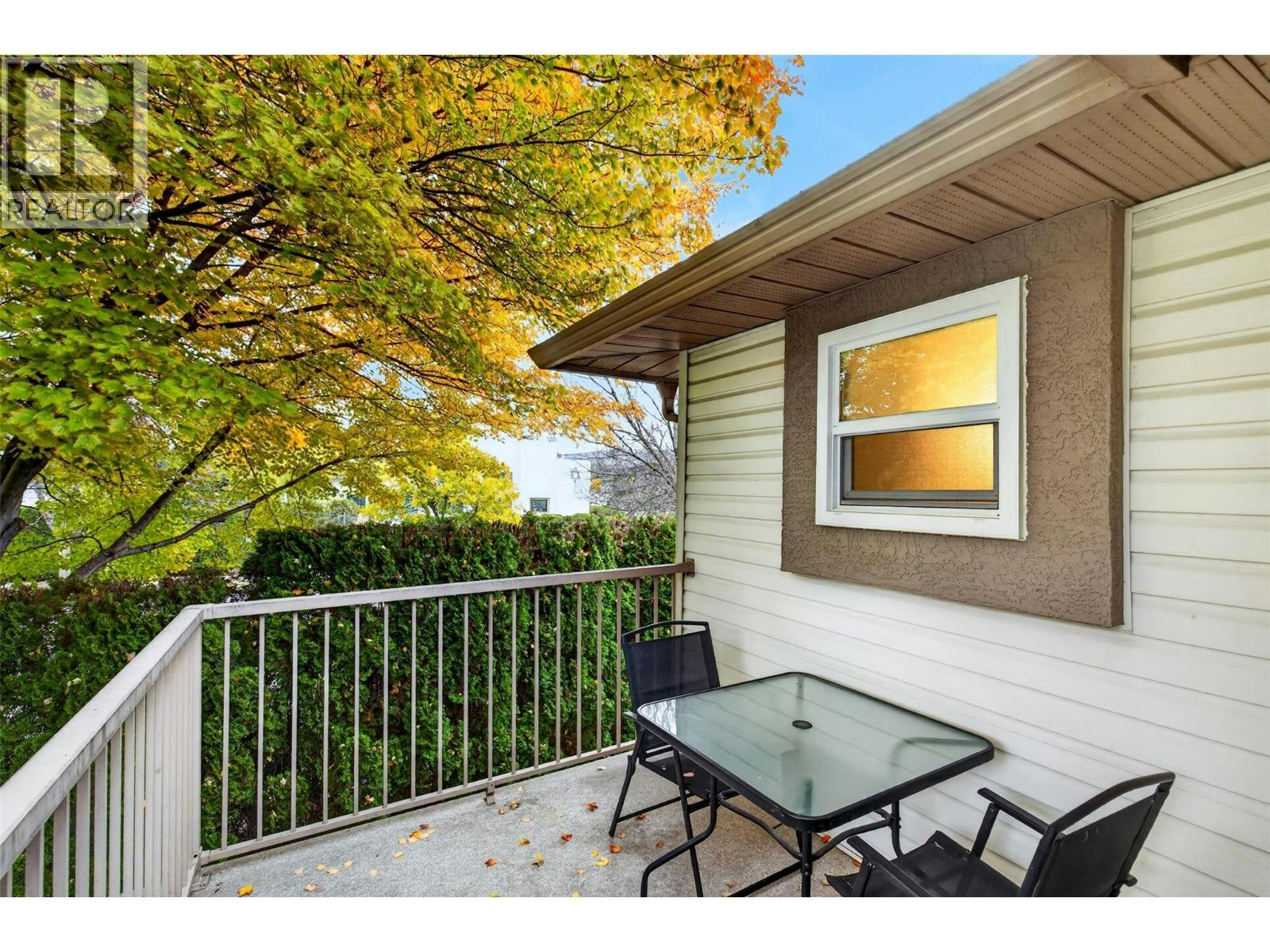 10-1853 Edgehill Avenue, Kelowna, BC, V1V 1X8 - 25