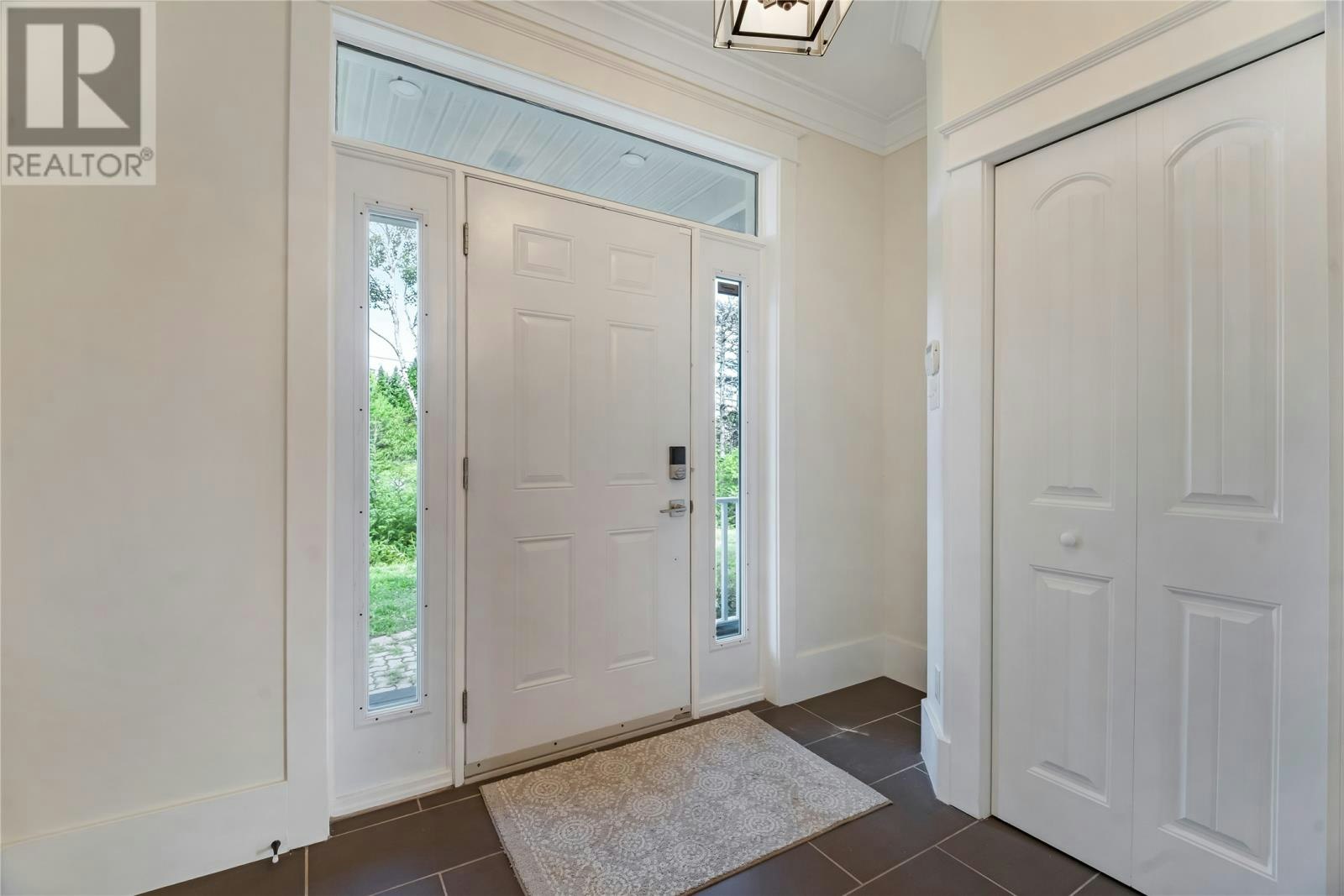 7 Sallesnik Lane, Torbay, NL, A1K 0B4 - 4