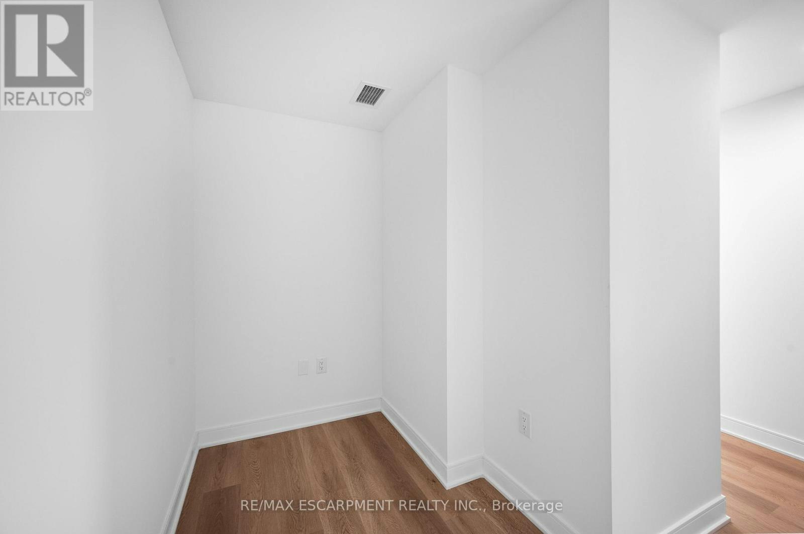 1016-86 Dundas Street E, Mississauga, ON, L5A 1W4 - 14