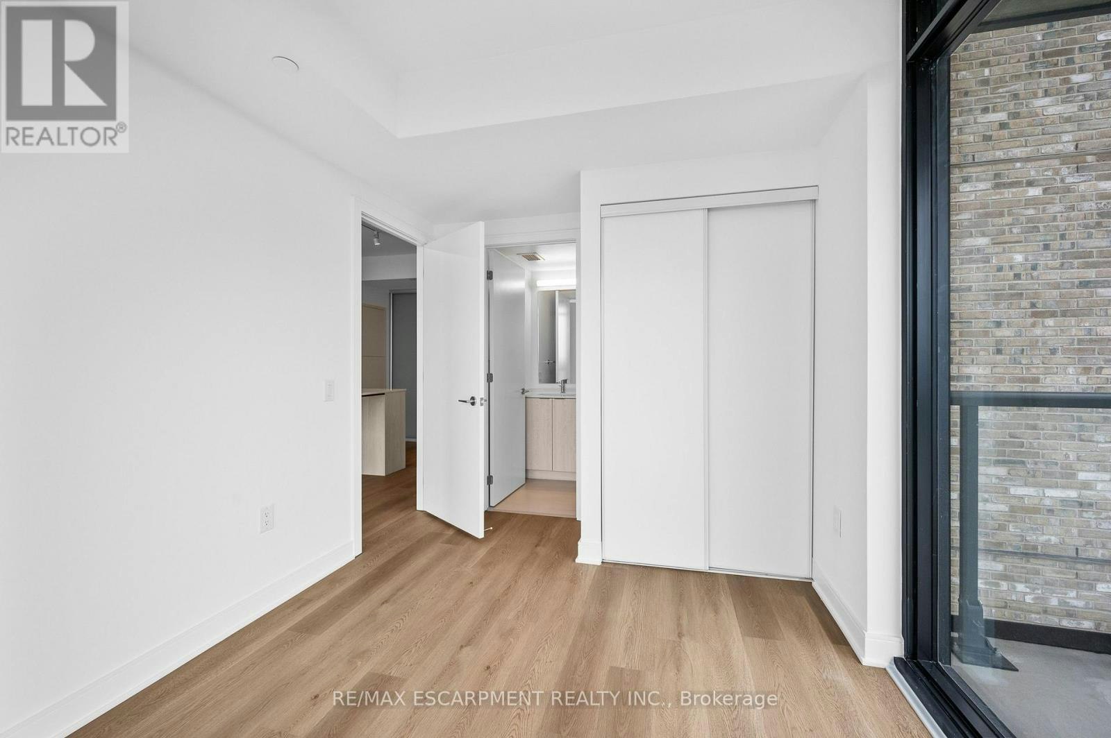 1016-86 Dundas Street E, Mississauga, ON, L5A 1W4 - 9