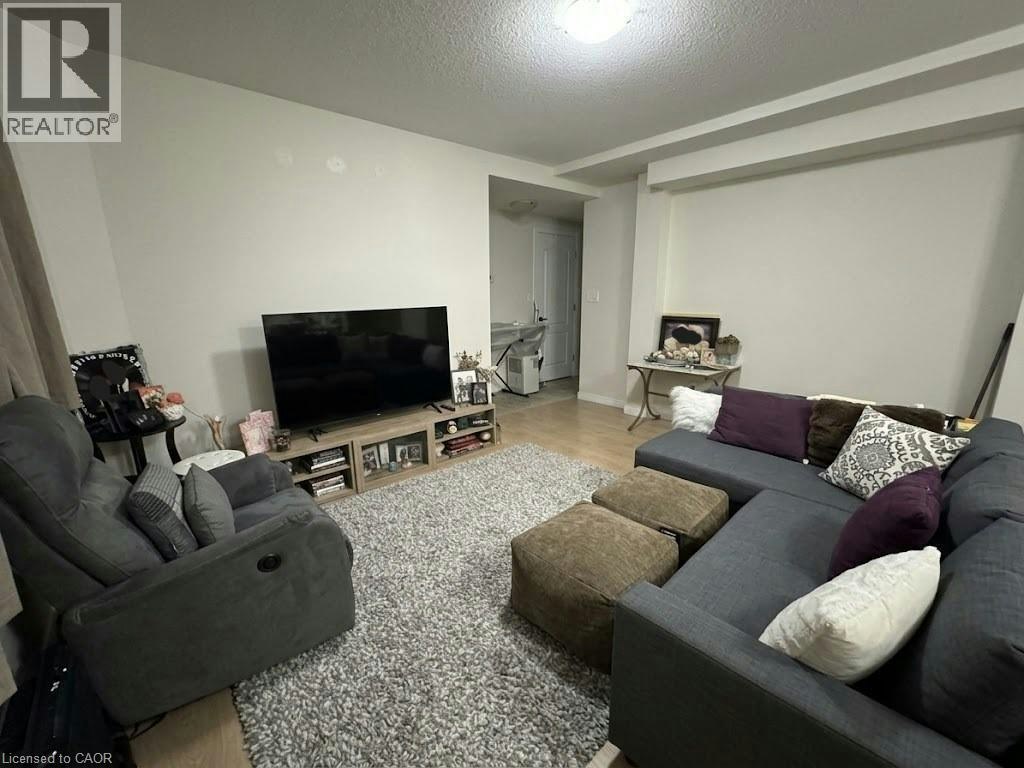 B-279 Country Stone Drive, Kitchener, ON, N2N 3R9 - 6