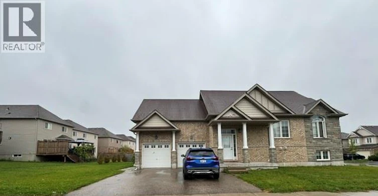 B-279 Country Stone Drive, Kitchener, ON, N2N 3R9