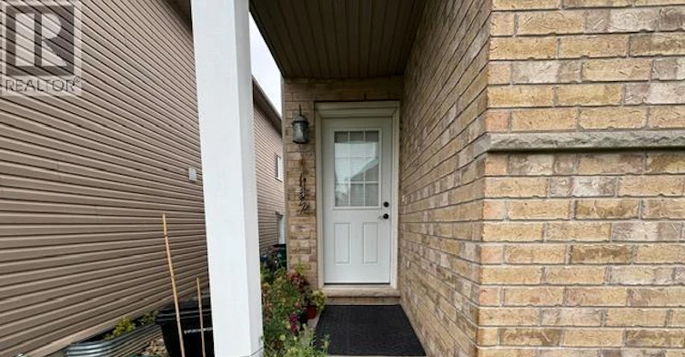 B-279 Country Stone Drive, Kitchener, ON, N2N 3R9 - 3