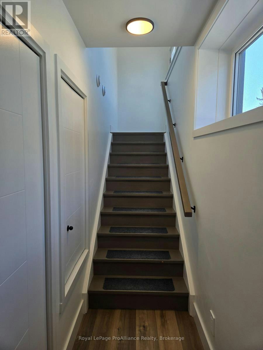 B-8 Aldersgate Drive, Belleville, ON, K8P 4G3 - 17