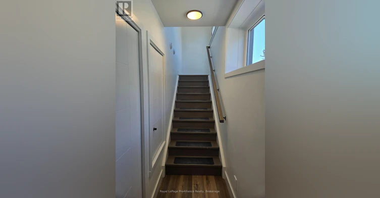 B-8 Aldersgate Drive, Belleville, ON, K8P 4G3 - 17