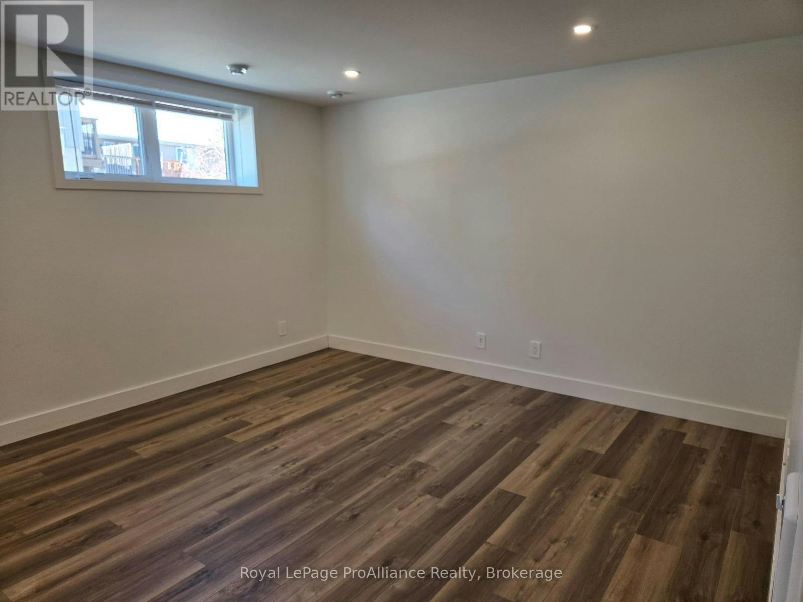 B-8 Aldersgate Drive, Belleville, ON, K8P 4G3 - 10