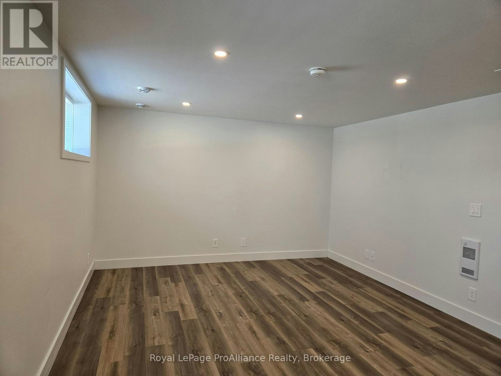 B-8 Aldersgate Drive, Belleville, ON, K8P 4G3 - 9