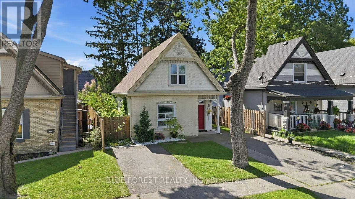 3 Marmora Street, London, ON, N5Z 1Z4