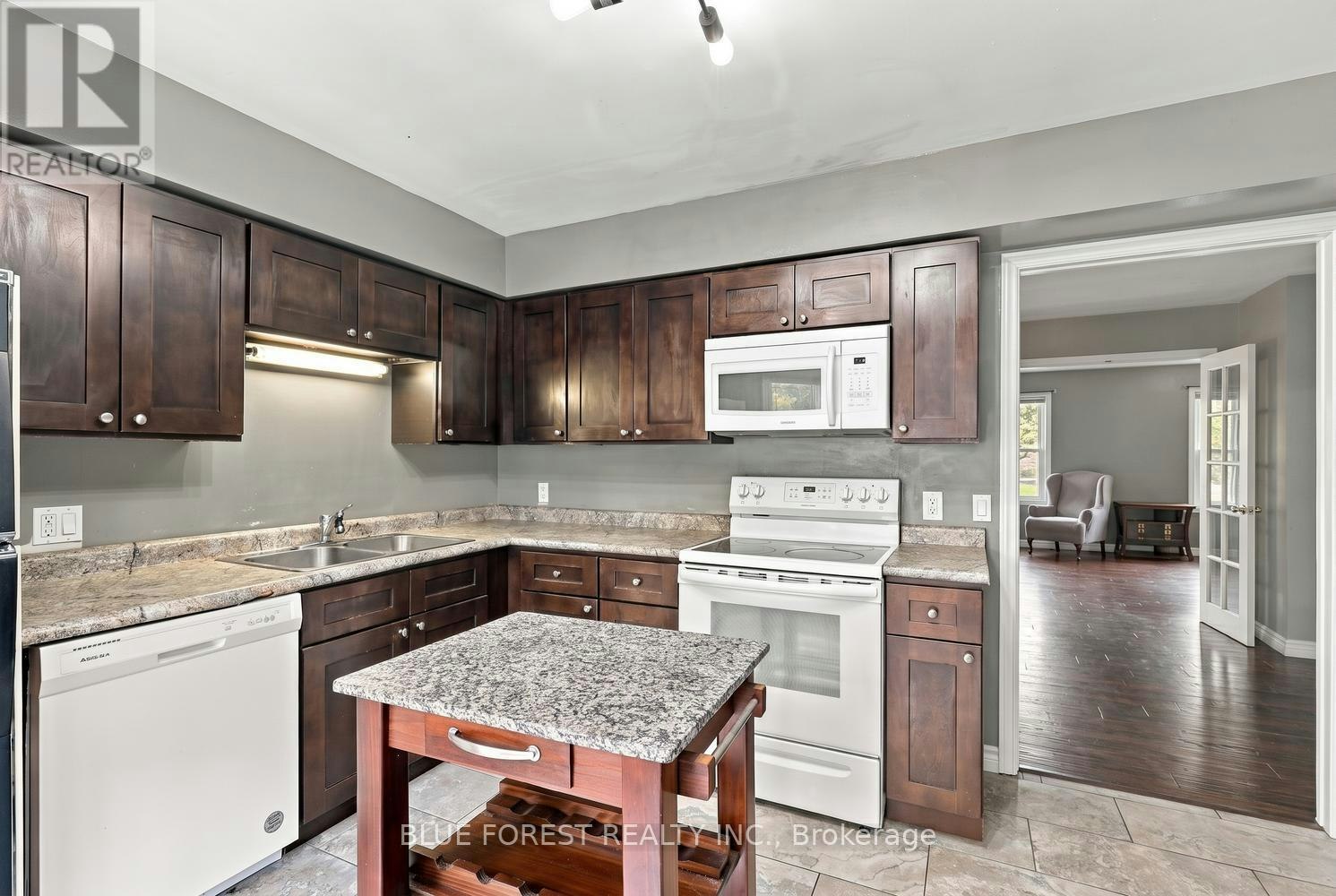 5-1548 Richmond Street, London, ON, N6G 4W7 - 12