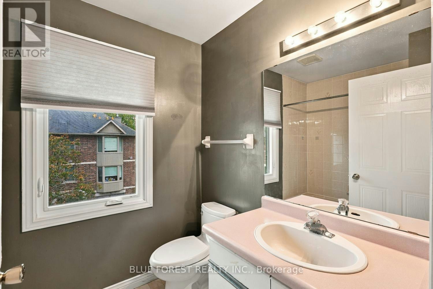 5-1548 Richmond Street, London, ON, N6G 4W7 - 40