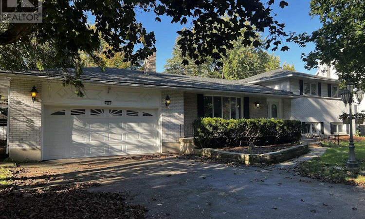 28 Redford Road