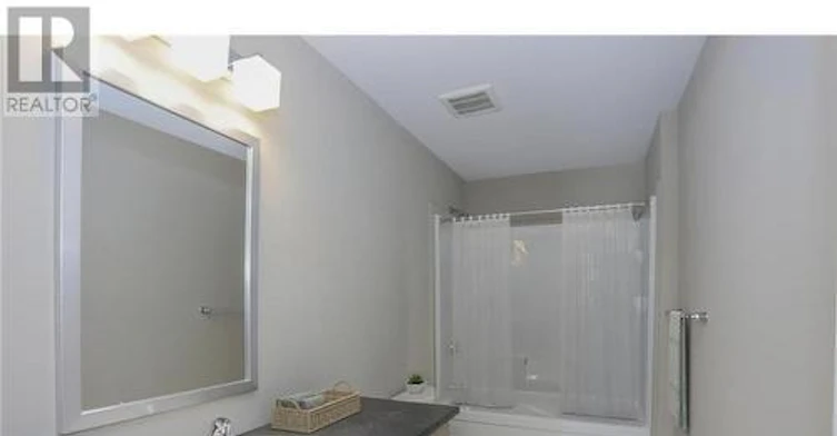 349 Edgevalley Road, London, ON, N5V 0C3 - 17