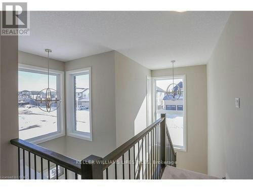 349 Edgevalley Road, London, ON, N5V 0C3 - 12