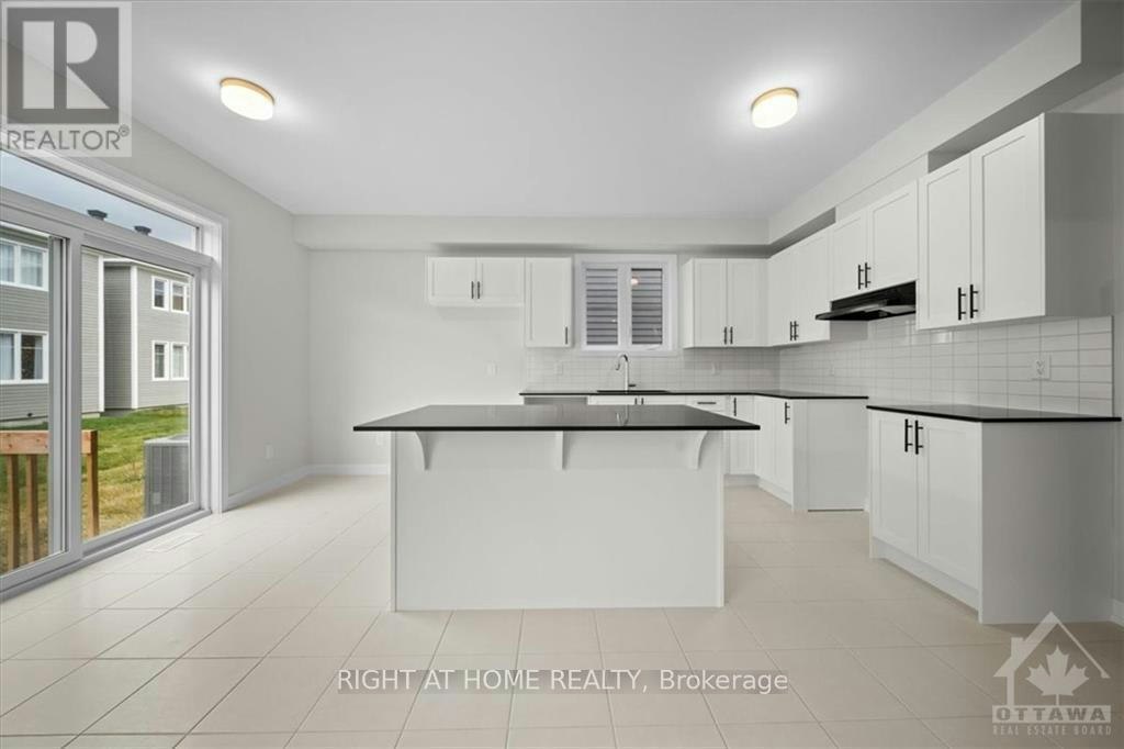 74 Hackamore Crescent, Ottawa, ON, K0A 2Z0 - 6