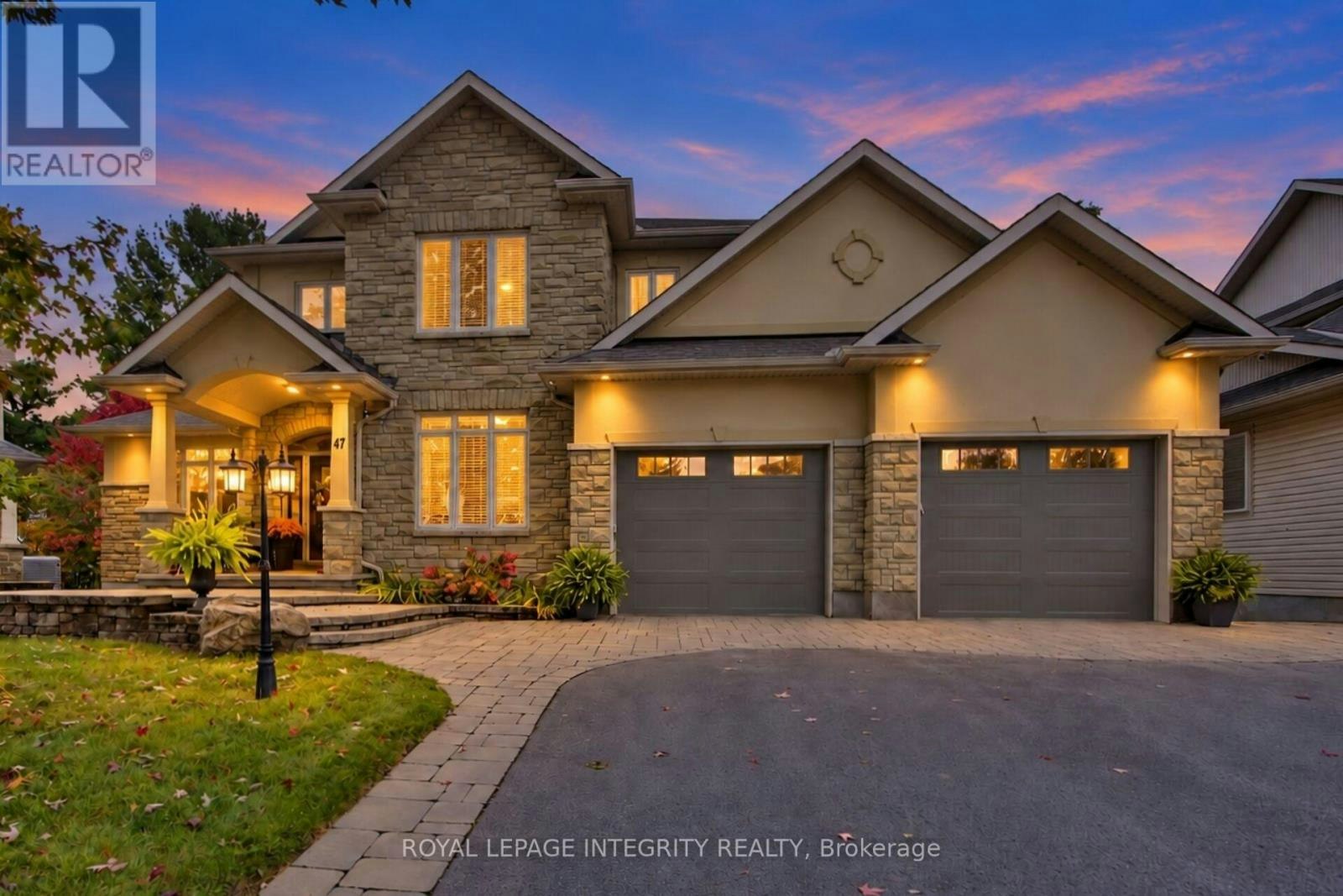 47 Shining Star Circle, Ottawa, ON, K2S 2B4